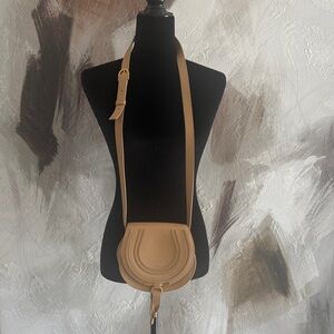 Chloe Elegant Tan Crossbody Bag
